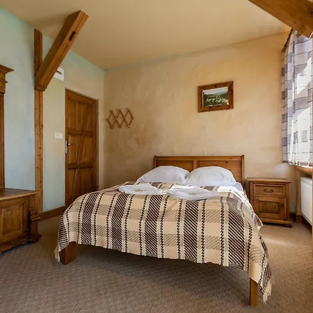 Bed & Breakfast Gosciniec Pod Lipa