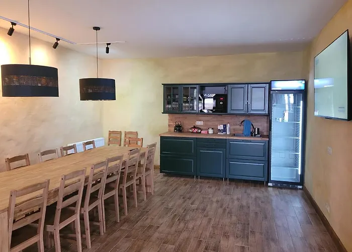 Bed & Breakfast Gosciniec Pod Lipa 3*