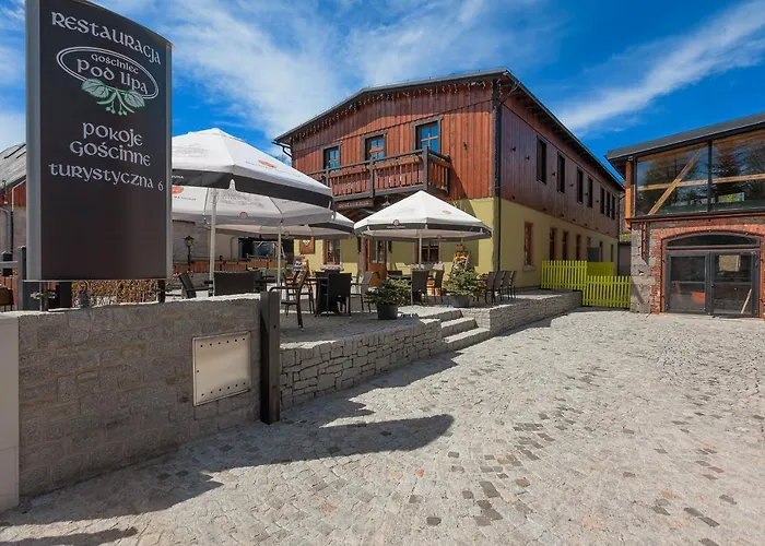 Gosciniec Pod Lipa Bed & Breakfast 3*