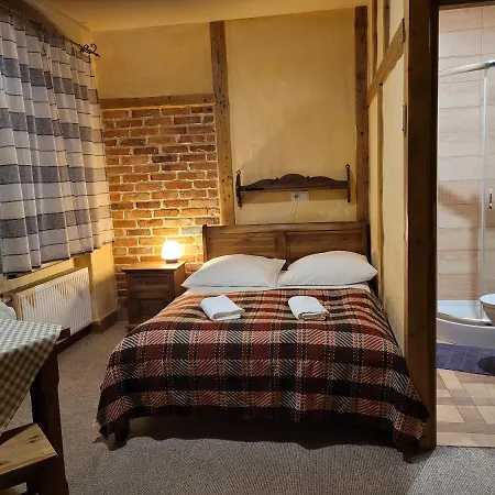 Gosciniec Pod Lipa B&B 3*