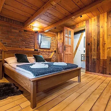 Bed & Breakfast Gosciniec Pod Lipa