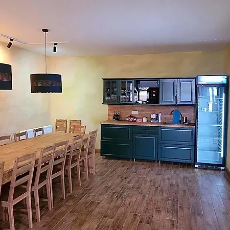 Gosciniec Pod Lipa Bed & Breakfast 3*
